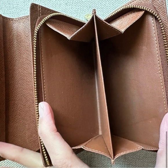 Vintage Louis Vuitton Wallet - Picture 12 of 14